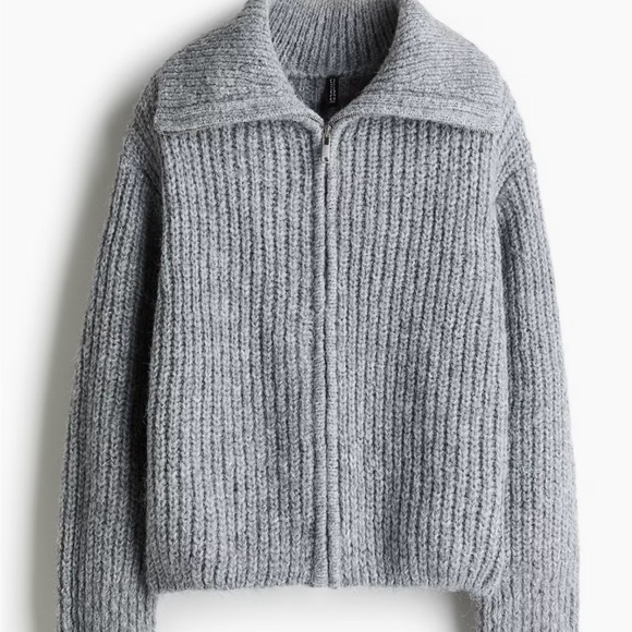 H&M Zip-Up Sweater - Picture 6 of 7